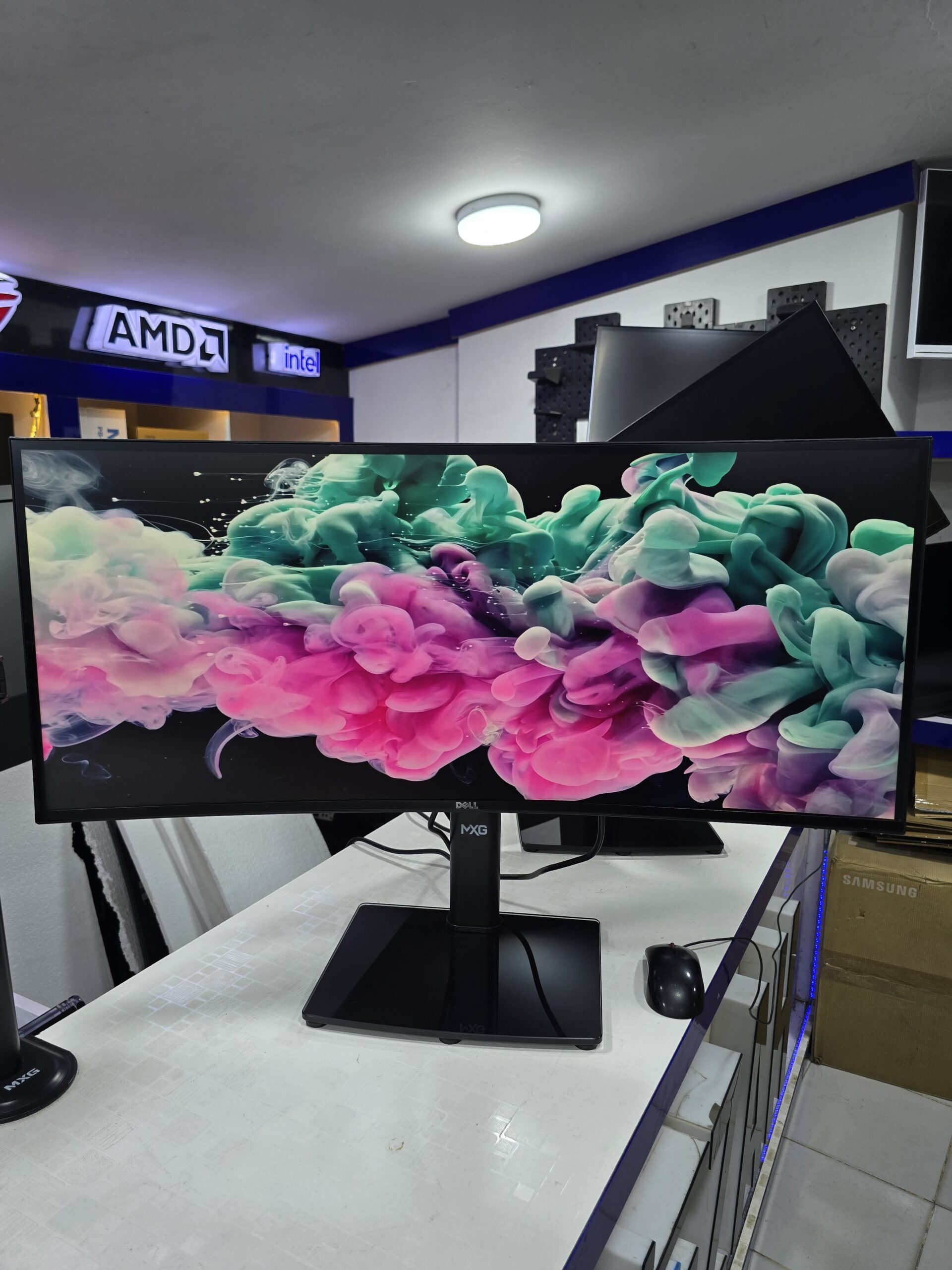 Dell UltraSharp U3419W 34 UltraWide QHD Curved IPS Monitor (sRGB & DCI-P3 Color Accurate, USB-C with Power Delivery, Built-in Speakers) + MXG MS-01 Ergonomic Height Adjustable Stand – Tempered Glass Base & Cable Management